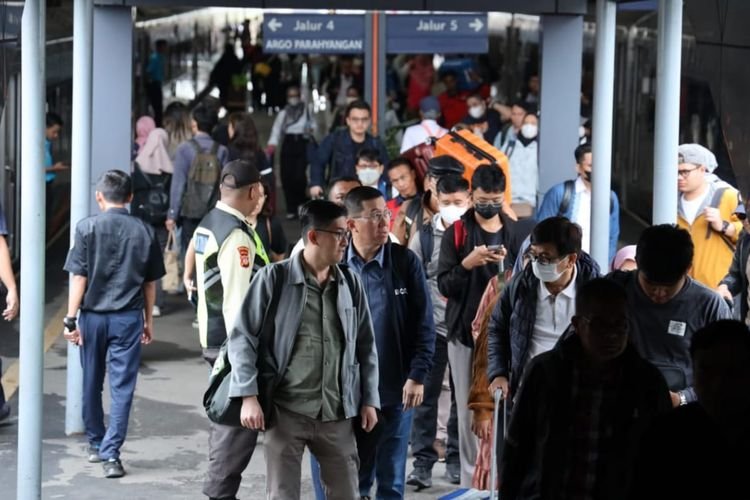 Idul Adha: Hampir 1 Juta Orang Wara-wiri Gunakan Kereta, Ini Penjelasan KAI