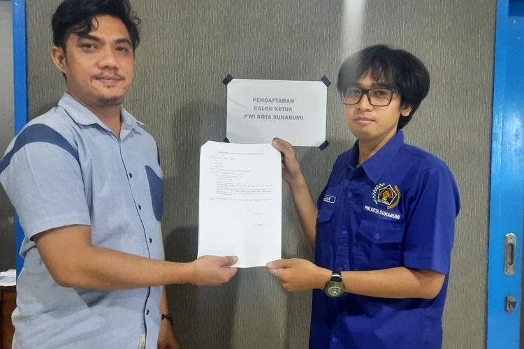Pecah Telor, Fajar Jadi Yang Pertama Ngambil Formulir