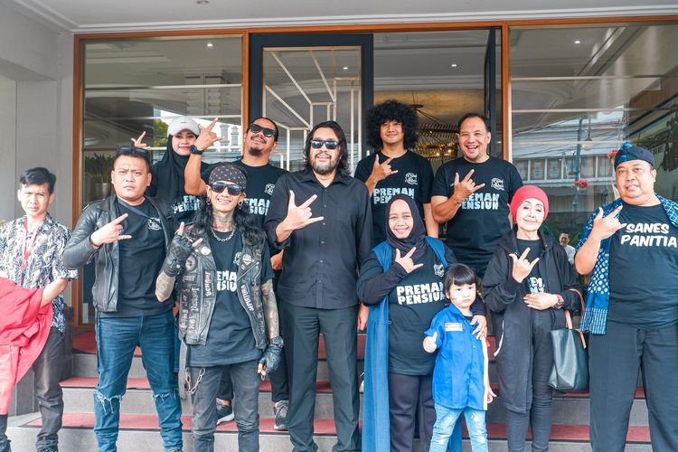 Ono Surono Mendapat Dukungan Artis Pemain Pensiun Untuk Maju Jadi Cagub Jabar