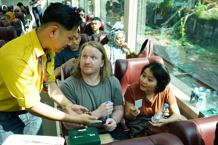 Mau Tahu Berapa Banyak yang Piknik Gunakan Kereta Wisata Selama Semester 1? Jumlahnya Puluhan Ribu