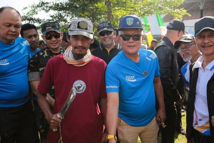 176 Peserta Meriahkan Turnamen Lempar Pisau Wali Kota Cup 2024