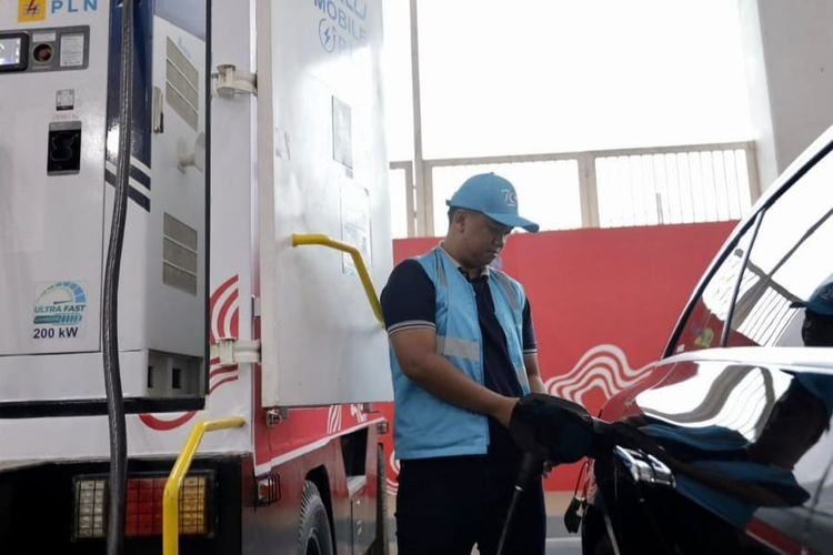 Ini Bukti Kendaraan Elektrik Semakin Bergairah, PLN: Transaksi SPKLU Bernilai Miliaran Rupiah