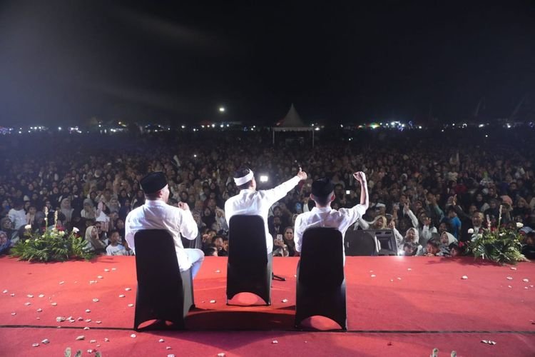 Kang Dedi Mulyadi Deklarasikan Binzen-Abang Ijo Maju di Pilkada Purwakarta 2024