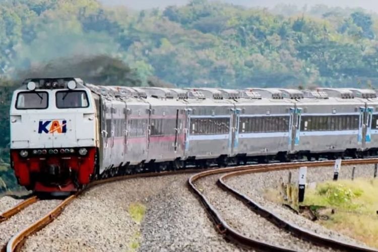 Ada Pesan PT KAI Daop 2 Bandung Bagi Para Penumpang Jelang Hari Jadi Kota Bandung kr-214, Ini Isinya