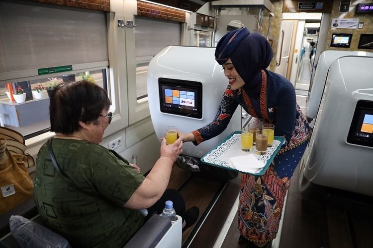 Kereta Luxury dan Panoramic Semakin Jadi Favorit Para Pelancong, Peminatnya Belasan Ribu Orang