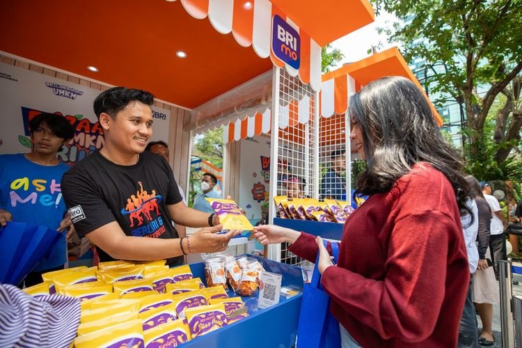 BRILiaN! UMKM Keripik Ubi Jalar Kubu Raya Unjuk Gigi di Jakarta