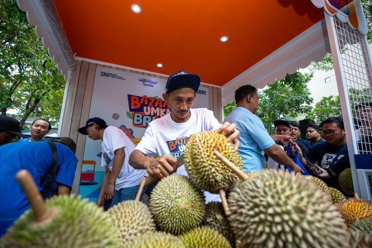 400 Butir Ludes dalam 3 Jam! Ada BRI di Balik Rahasia Kesuksesan Durian Pekalongan