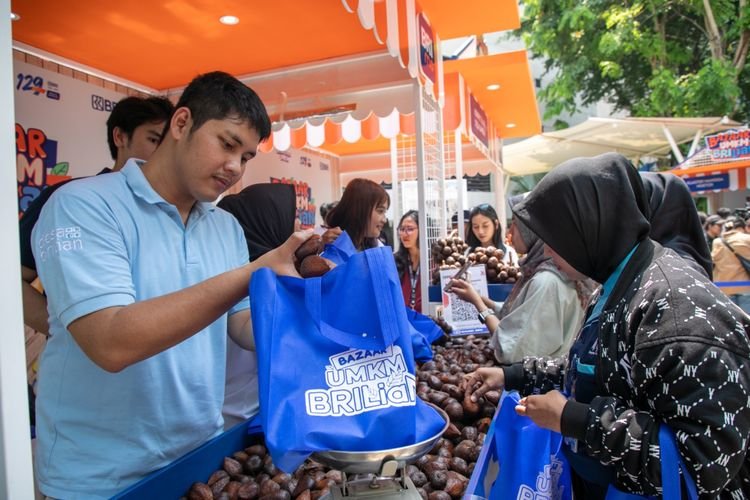 Cawe-cawe BRI, Berbuah Manis Bagi Petani Salak Pondoh Ini