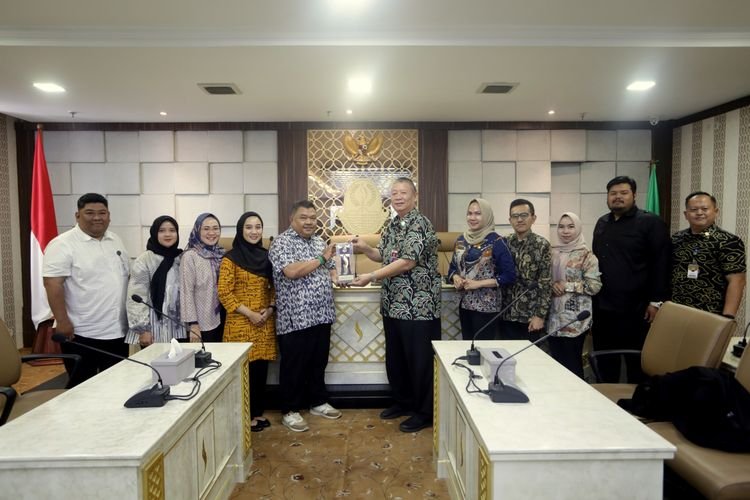 Sekretariat DPRD Jabar Terima Studi Tiru Sekretariat DPRD Provinsi Kaltim