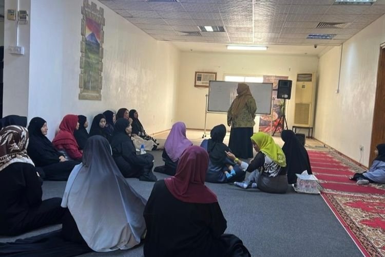 Pegabdian Masyarakat Dosen UNJ Melalui Peningkatan Pemahaman Fikih Ibadah Bersama Warga Shelter KJRI Jeddah