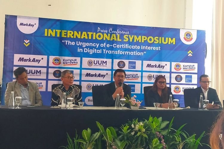 Universitas Sangga Buana YPKP Selenggarakan Simposium Internasional Undang Pembicara Dari Korsel dan Malaysia
