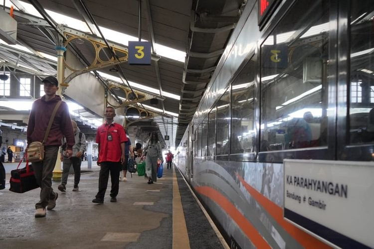 Satu Lagi Bentuk Pelayanan KAI: Aktifkan Tiket Parsial Parahyangan,, Berapa Tarifnya? Catat Rinciannya