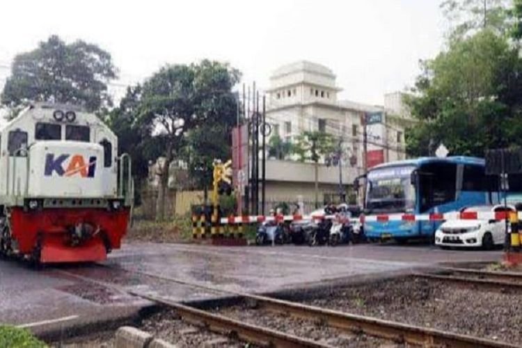 Trik KAI Minimalisir Kecelakaan Kereta: Tidak Hanya Wantii-wanti, Tapi Ada Ultimatum, Apa Pesannya?