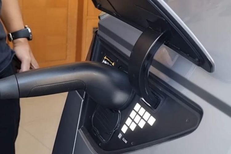 Ada Sebanyak Ini Pelanggan Home Charging di Jabar, Berapa Jumlahnya? Begini Kata Bos PLN Tanah Pasundan