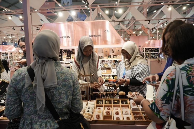 UMKM Perhiasan Mojokerto Ini Tembus Pasar Global Berkat Dukungan BRI