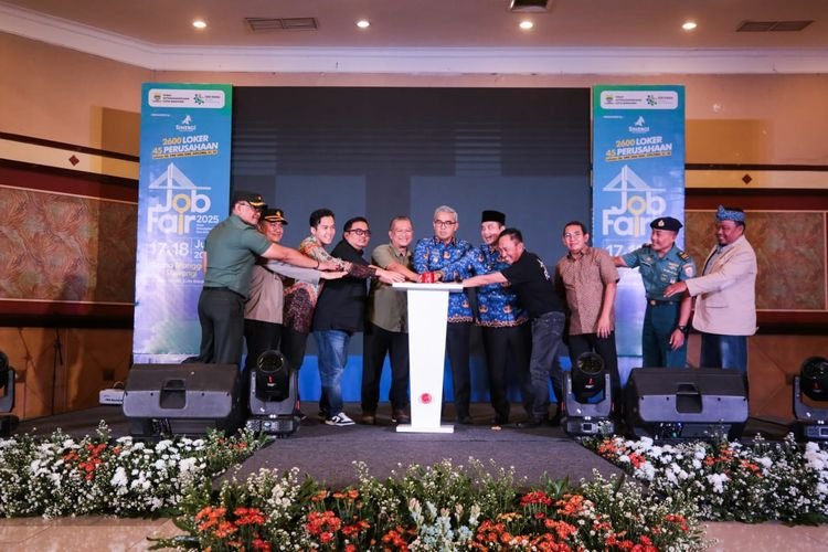 Pemkot Bandung Dorong Penyerapan Tenaga Kerja Lewat 2.600 Lowongan di Job Fair Bandung 2025