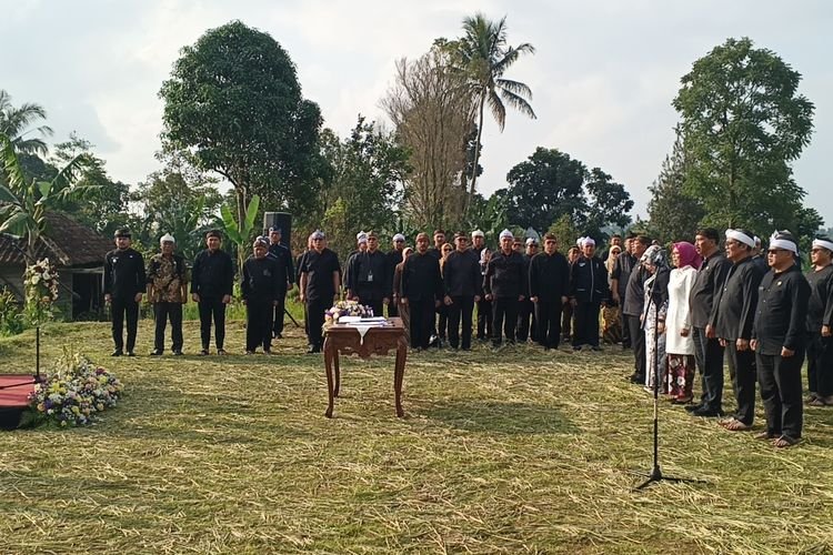14 Pejabat Eselon II Dilantik, Om Zein Tegaskan Tidak Boleh Ada Alih Fungsi Lahan Pertanian dan Jalan Rusak di Purwakarta