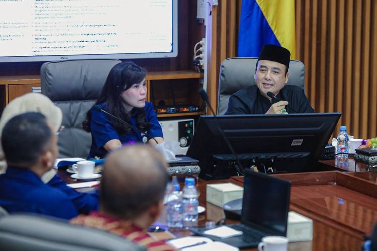 Erwin: Tidak Boleh Ada Warga Kota Bandung yang Tak Dilayani Rumah Sakit!