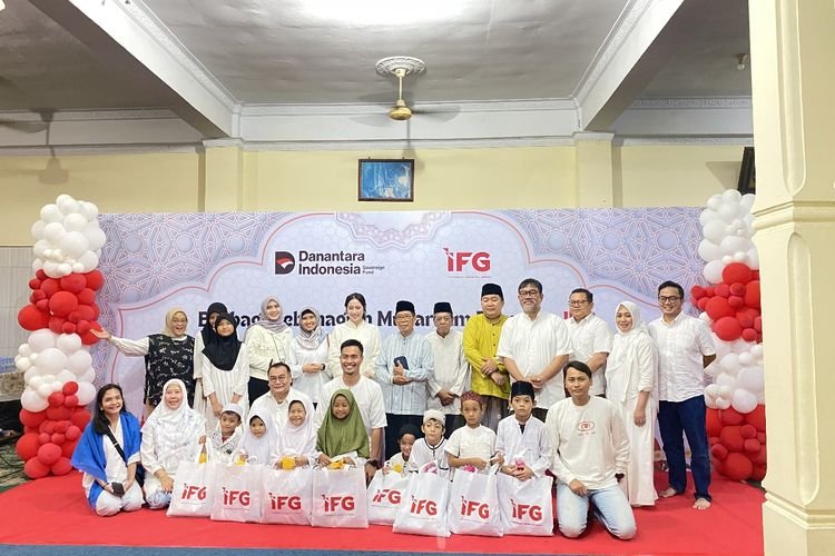 IFG Berbagi Kebahagiaan Muharram: 100 Anak Dhuafa Dapat Santunan dan Perlengkapan Sekolah