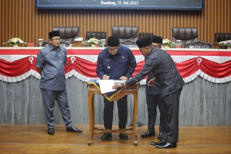 DPRD dan Pemkot Bandung Sepakati PjP APBD 2024 dan RPJMD 2025–2029