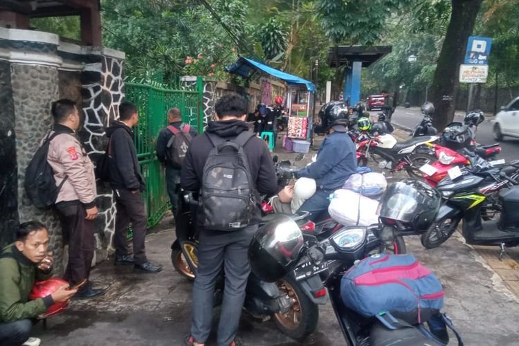 Konflik Mencekam di Kebun Binatang Kota Kembang, Bayi Satwa Terancam Mati