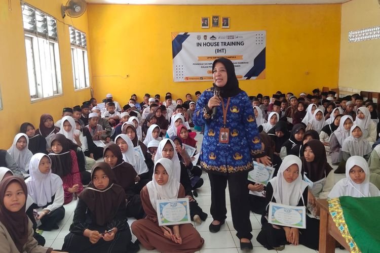 Plt Kadisdik Purwakarta Sadiyah Meminta Kepada Seluruh Jajaranya untuk Menjaga Marwah Pendidikan