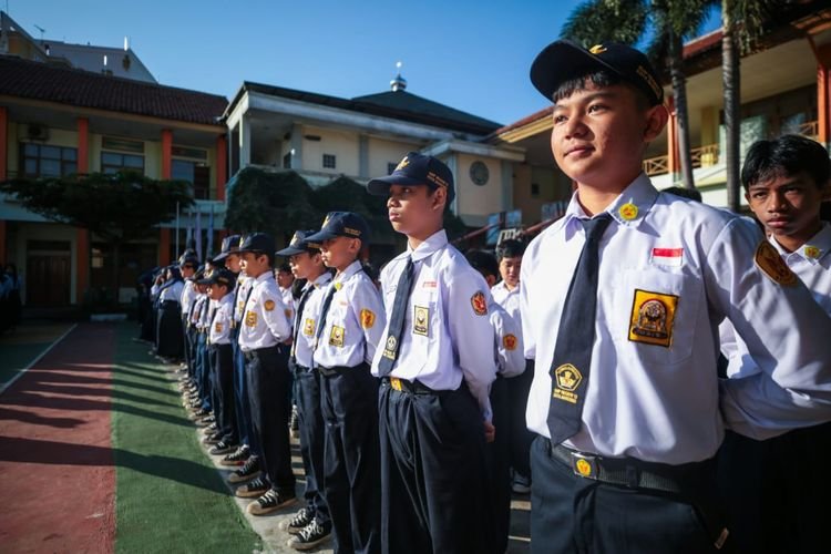 Erwin Beri Tips Siswa-Siswi SMPN 2 Bandung Cara Sederhana Bela Negara