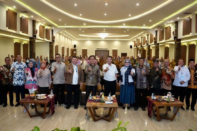 KEMENDUKBANGGA/BKKBN JABAR EVALUASI QUICK WINS DAN CAPAIAN DAK 2025: DORONG SINERGI UNTUK KELUARGA BERKUALITAS