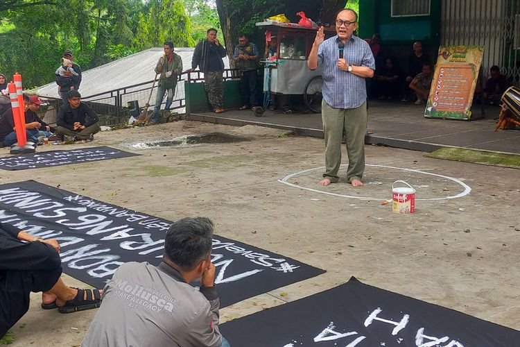 Mayor Jenderal (Purn) Saurip Kadi: Saatnya Bangsa Ini Berhenti Memusuhi Rakyatnya Sendiri