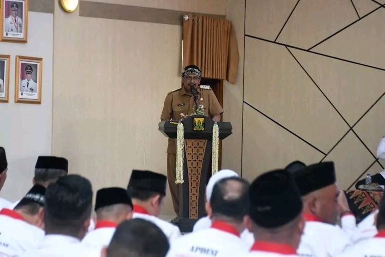 Bupati Sukabumi Serukan Seluruh Kepala Desa Dukung Kebijakan Provinsi dan Perkuat Solidaritas