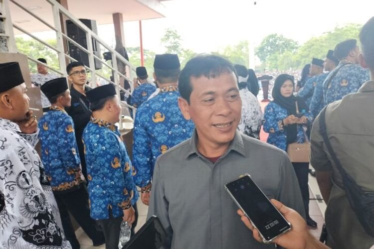 8.164 PPPK Paruh Waktu Dilantik, DPRD Sukabumi Sebut Tonggak Baru Perbaikan Layanan Publik .