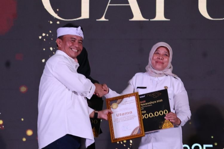 Disdik Purwakarta Raih Penghargaan dari Pemprov Jabar pada Ajang Anugerah Gapura Panca Waluya