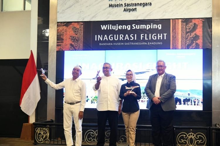KDM Resmikan Rute Penerbangan Bandung-Semarang