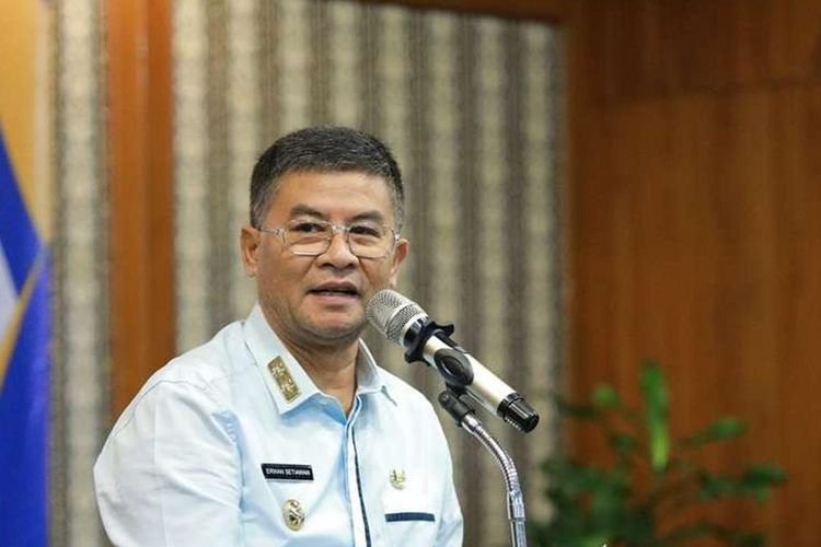 Wagub Erwan Minta ASN Jabar Fokus Pelayanan Publik, Jangan Jadi Penjilat