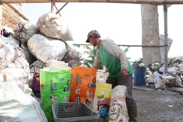 Sampah Diprediksi Kembali Menumpuk, Wali Kota Bandung Ajak Warga Terlibat Aktif dari Hulu