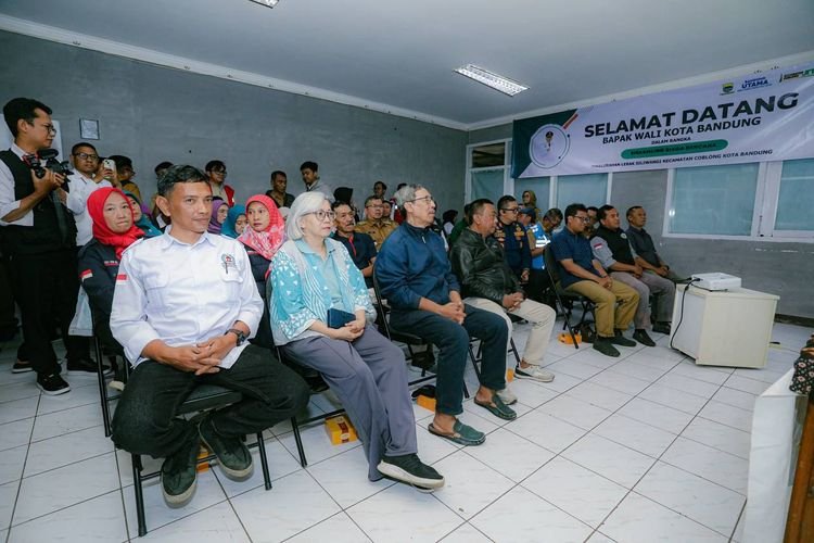 Superflu, Wali Kota Bandung Minta Warga Tetap Tenang dan Jaga Kesehatan