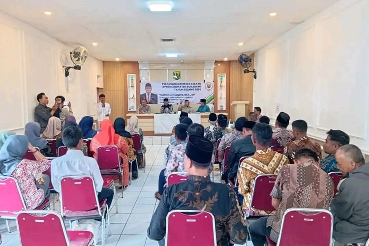 Reses di Desa Kadudampit, Wakil Ketua DPRD Sukabumi Tampung Aspirasi Warga