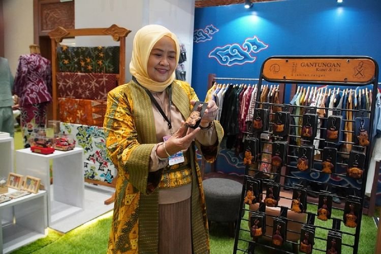 Produk Kerajinan Jabar Diserbu Pembeli di Inacraft 2026