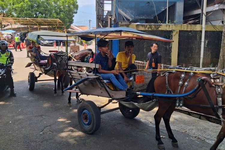 KDM Cairkan Kompensasi Rp1,4 Juta untuk 5.000 Pengemudi Angkutan Tradisional di Jabar