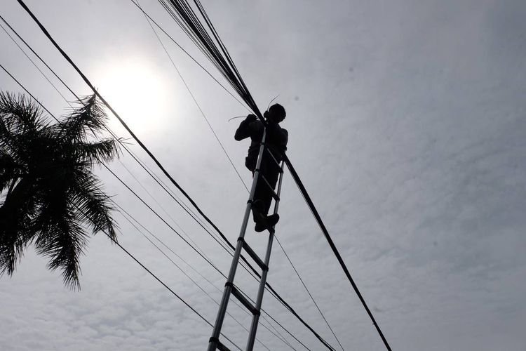 Diskominfo Tertibkan Kabel Semrawut, Rapikan 41 Titik Sepanjang 2026