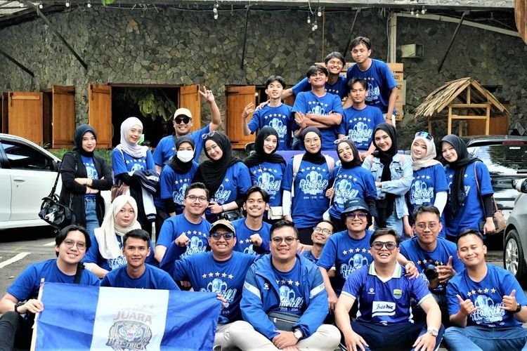 UM Bandung Sapa Masyarakat Bertepatan Konvoy Kemenangan Persib