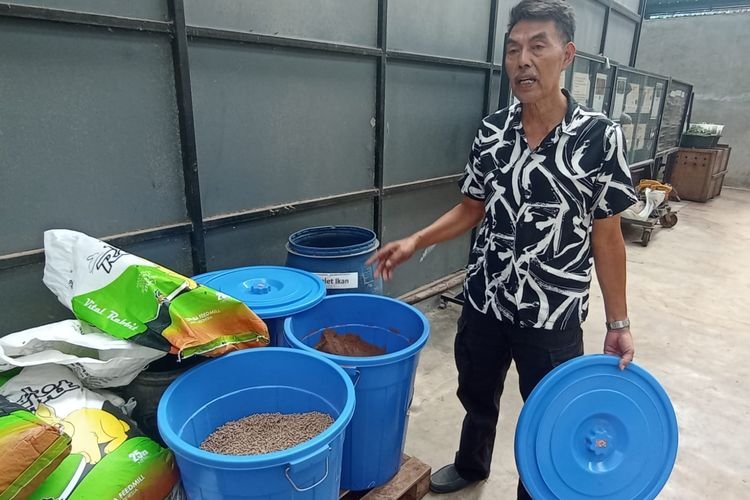 Kebun Binatang Bandung memastikan seluruh satwa tetap mendapatkan pakan dan perawatan maksimal di tengah masa transisi pengelolaan.