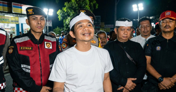Tegaskan Aturan Jam Malam Pelajar, Bupati Purwakarta Om Zein: Jam 9 Malam Wajib di Rumah!