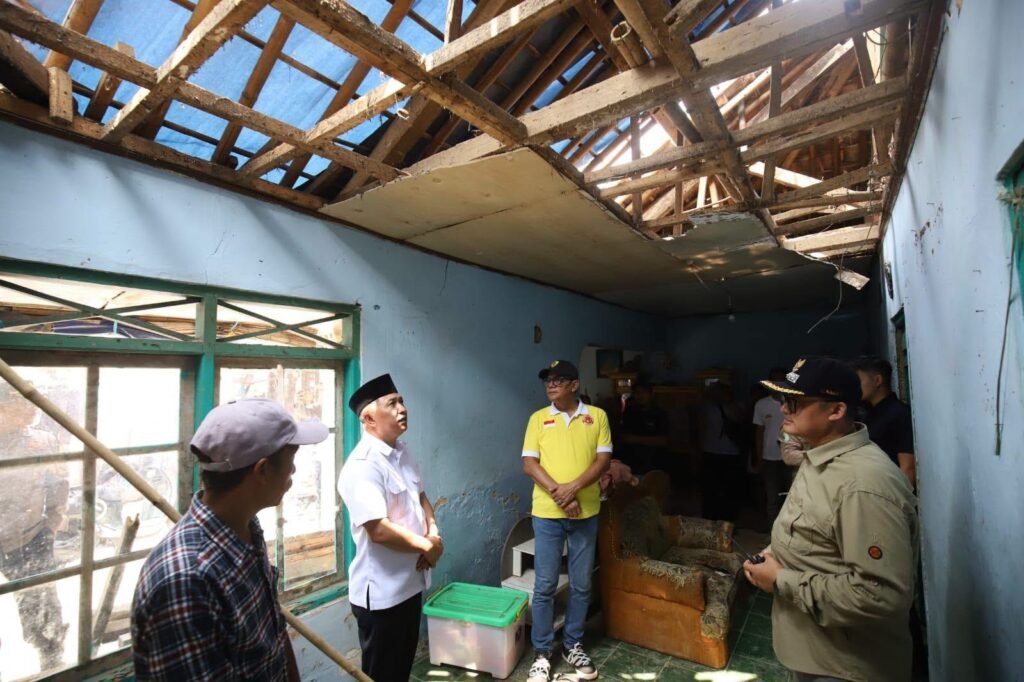 Hujan Ekstrem Terjang Sukabumi, Wabup Andreas Turun Langsung Pantau Titik Terdampak di Cicurug